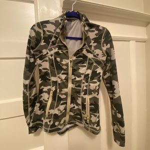 Lululemon Define Jacket, Light Camo, Size Small